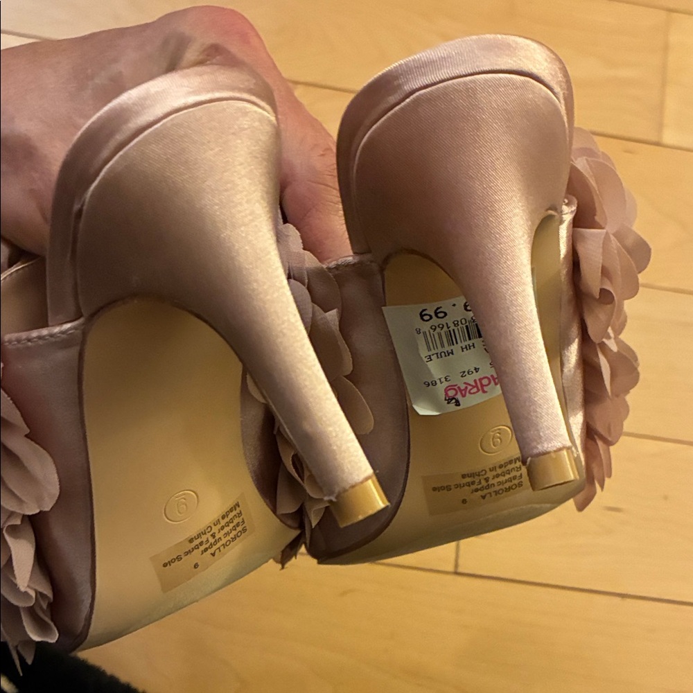 MadRag Women's Floral Blush Mules - Picture 3 of 7